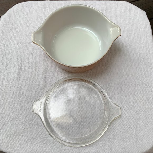 Vtg Pyrex Woodland Pattern (White on Light Brown) Casserole Dish #472-B - 1.5 Pt - Picture 6 of 15